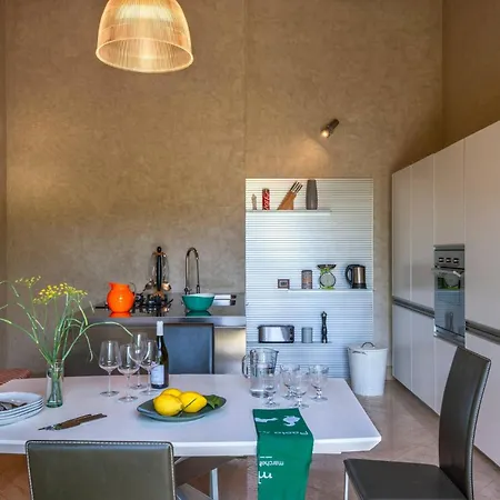 Colle 7&1 By Marche *